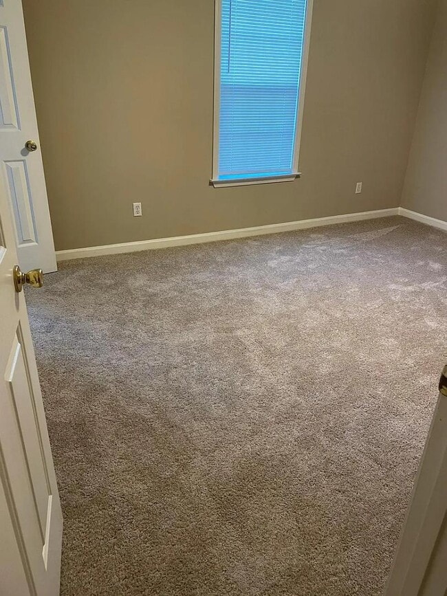 Building Photo - 1335 Milestone Cir