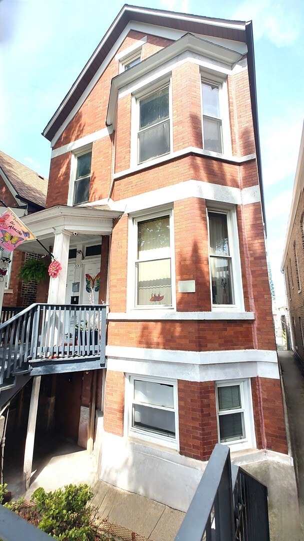 Building Photo - 3643 S Hermitage Ave