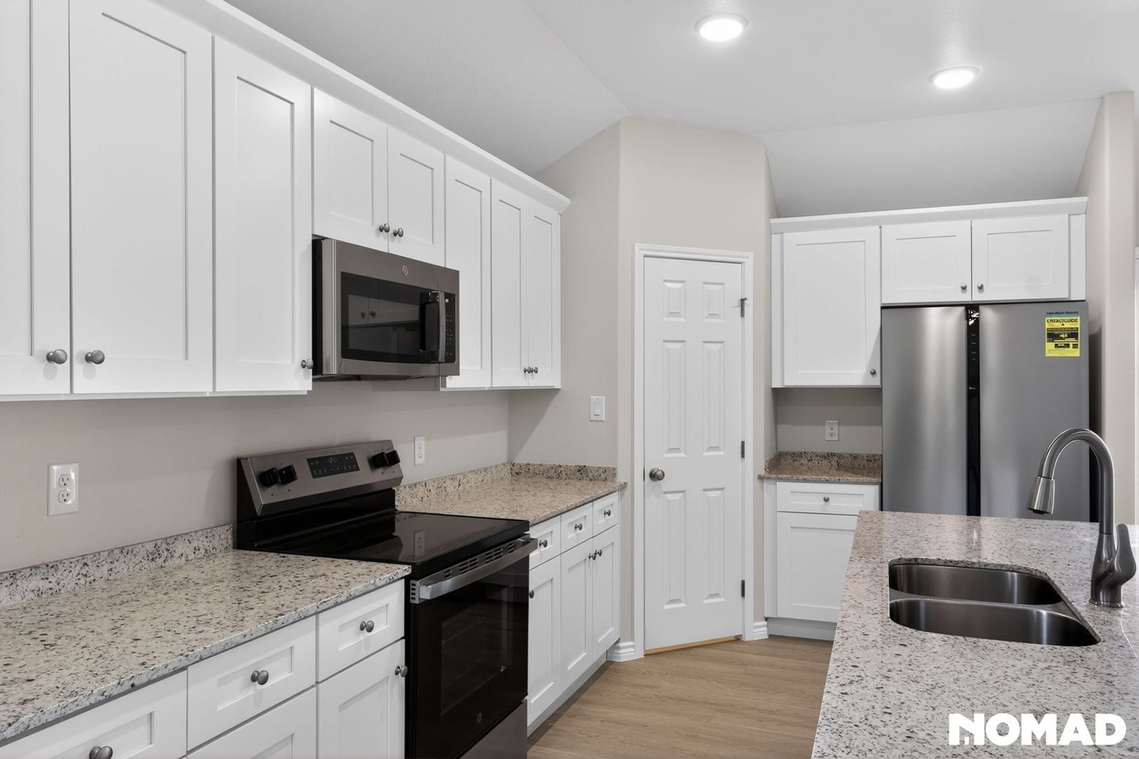 Building Photo - 1409 Bajada St