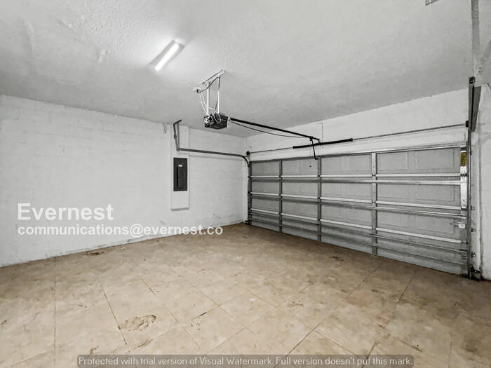 Building Photo - 505 Viceroy Ct