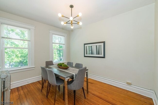 Building Photo - 207 Hillside Ave