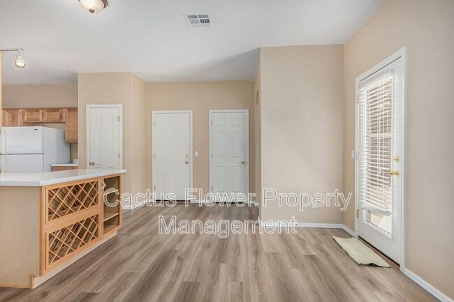 Building Photo - 6350 S Legend Ct