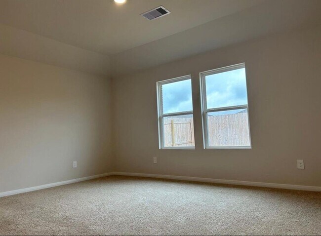 Building Photo - 1313 Camden Ln
