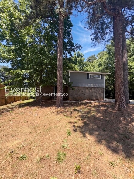 Building Photo - 6437 Maddox Rd