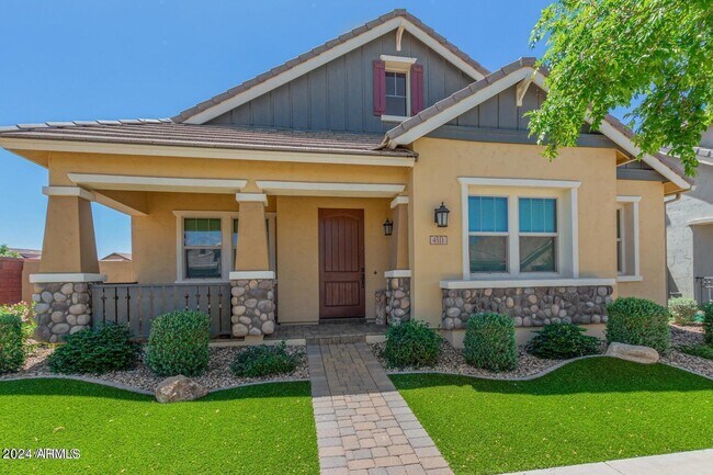 Primary Photo - 4511 E Jones St