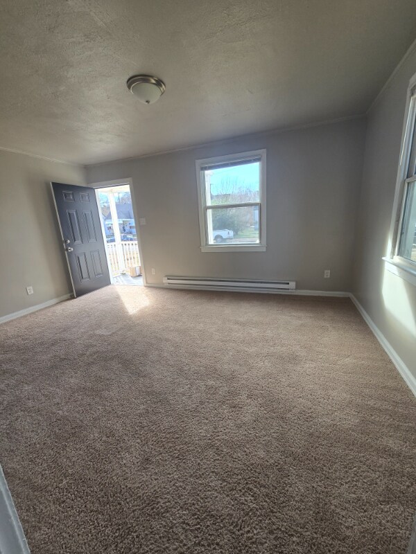 Building Photo - 1112 E 16th St