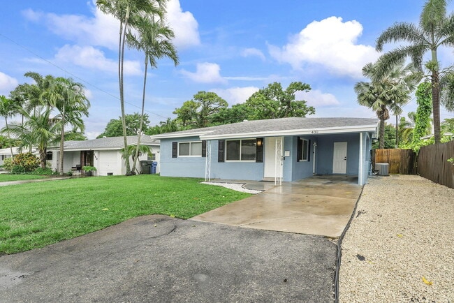 Building Photo - 430 NE 49th St