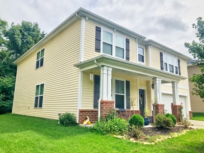 Building Photo - Gorgeous 4 bedroom home in Durham minutes from shopping and entertainment!