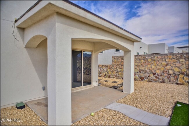 Building Photo - 7454 Wooden Nickel Dr