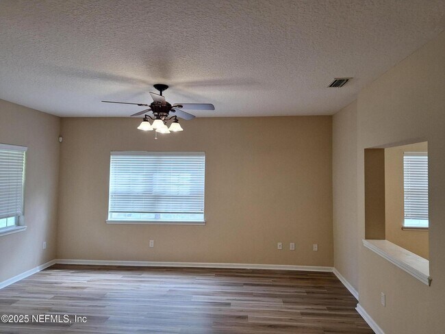 Building Photo - 7217 Deerfoot Cir