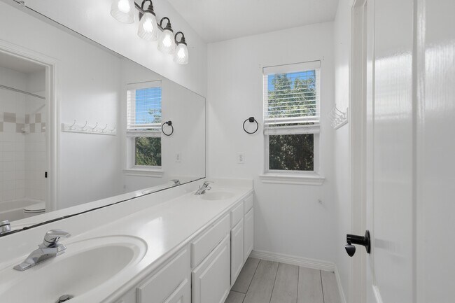 Building Photo - 19114 Canyon Vista Ct