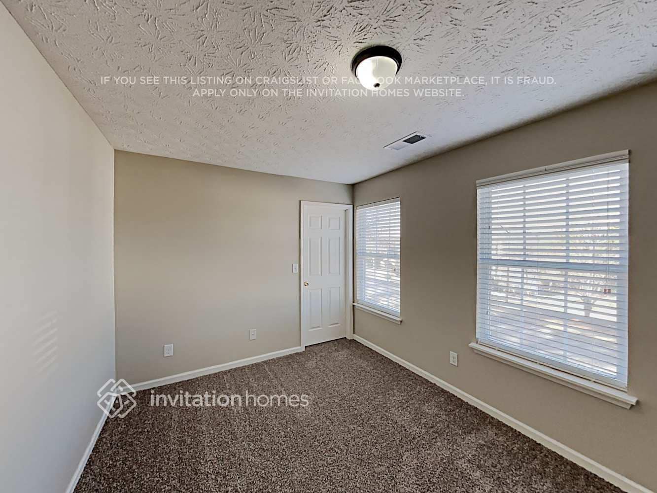 Building Photo - 1058 River Plantation Dr