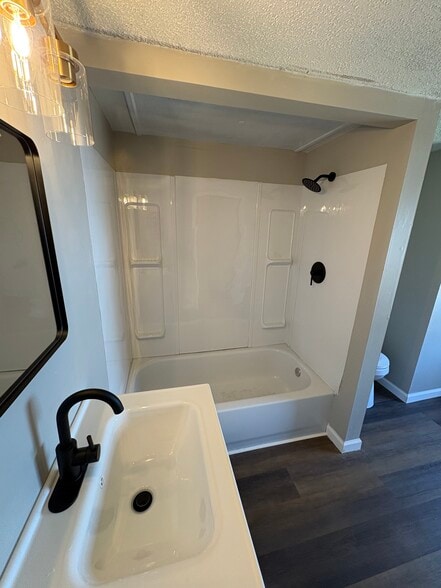 Building Photo - 162 Old Coalfield Rd