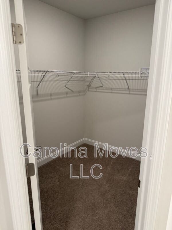 Building Photo - 349 Cypress Holw Trl