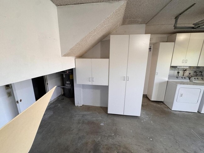 Building Photo - 7812 Hummingbird Ln