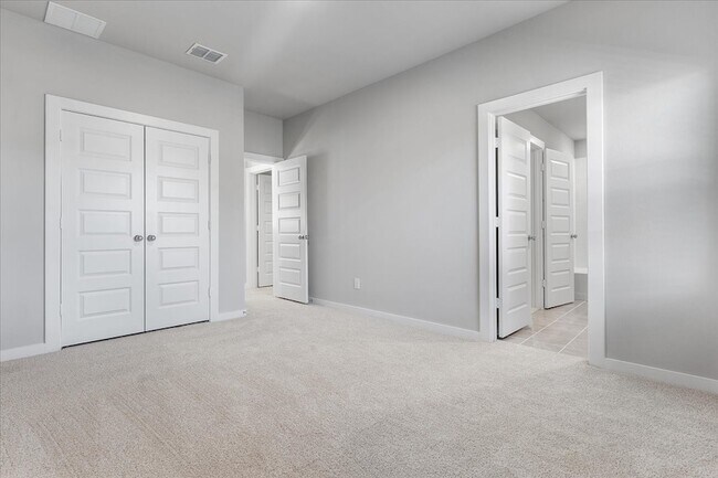 Building Photo - 608 Cottage Wood Dr