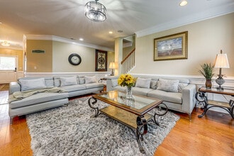 Building Photo - 5115 Oriole Ct