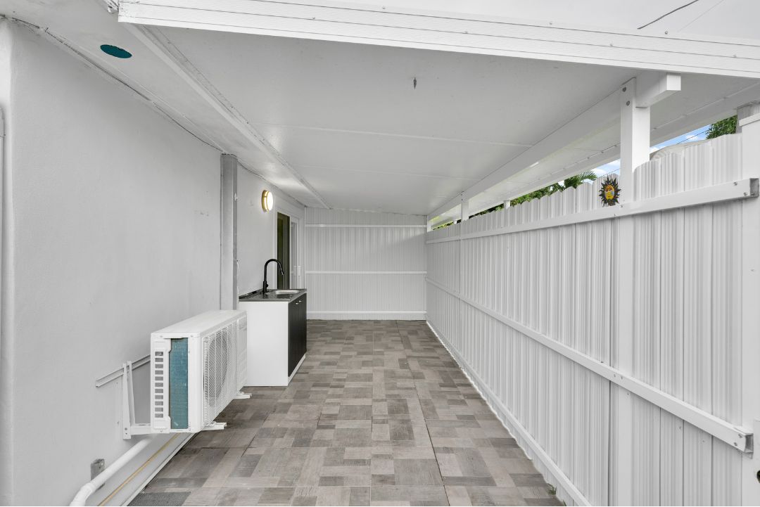 Building Photo - 7930 SW 36th Ter