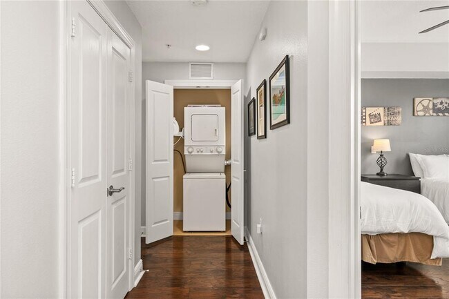 Building Photo - 7615 Heritage Crossing Way