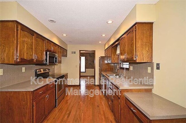 Building Photo - 1524 NE 99th St