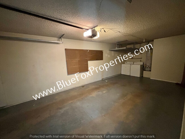 Building Photo - 642 N Richey Blvd