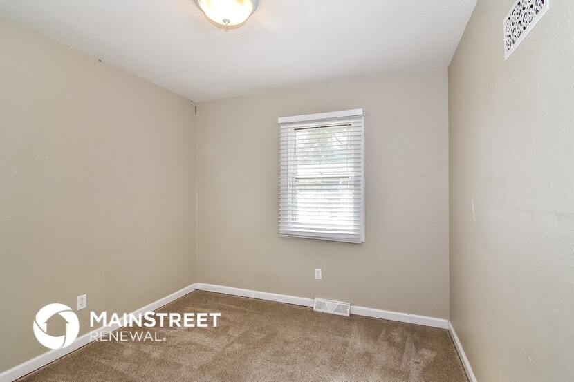 Building Photo - 1004 NE Westwind Ct