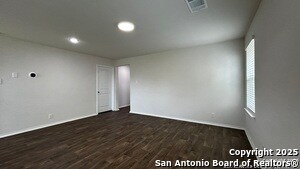 Building Photo - 6429 Handel Ldg