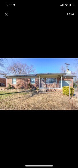 Building Photo - 1816 S Lakewood Ave