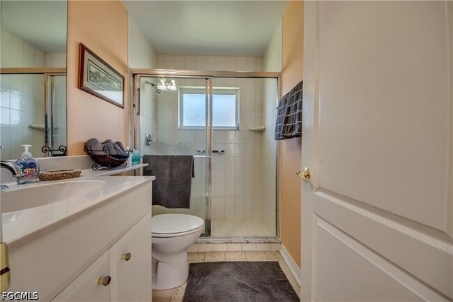 Building Photo - 2720 SW 51st St