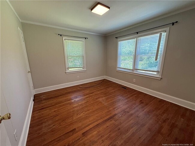Building Photo - 907 Evans Dr