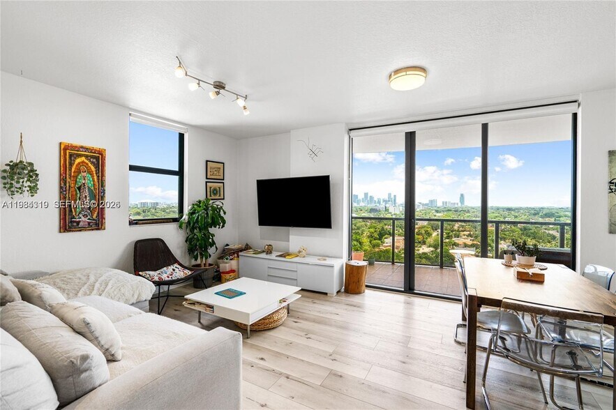 Building Photo - 2301 SW 27th Ave