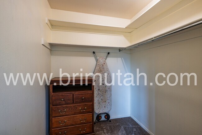 Building Photo - 3565 Summer Estates Cir