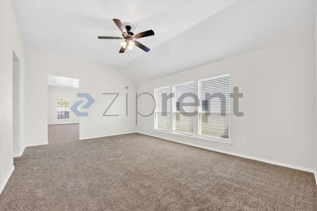 Building Photo - 1512 Chama Dr