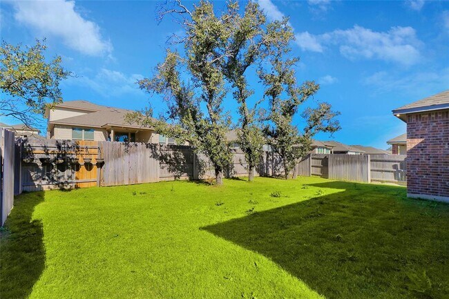 Building Photo - 205 Scenic Hills Cir