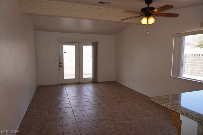 Building Photo - 8328 Del Rey Ave