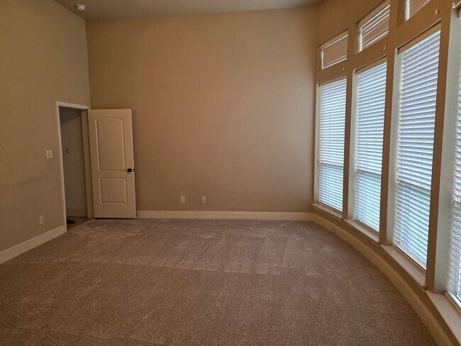 Building Photo - 2810 Auburn Glade Ct