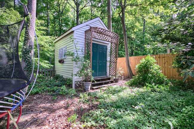 Building Photo - 106 Treis Trail