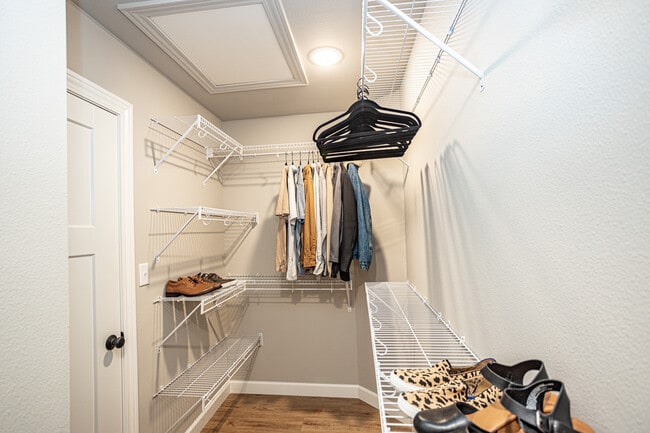 Building Photo - 147 Pinnacle Dr