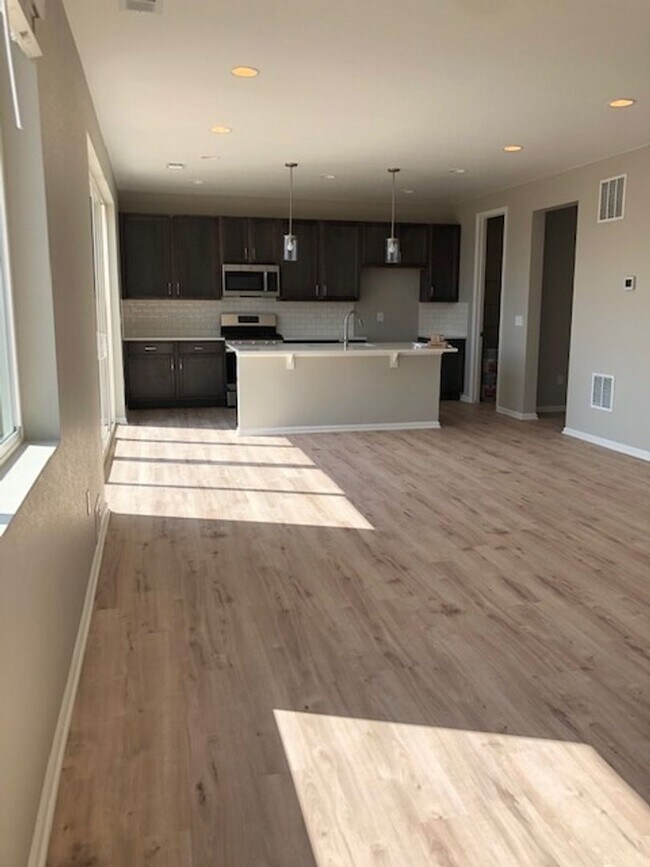Building Photo - Beautiful Newer Home in Berthoud – 3 Bedrooms + Study, Loft, Large Yard, Pet Friendly