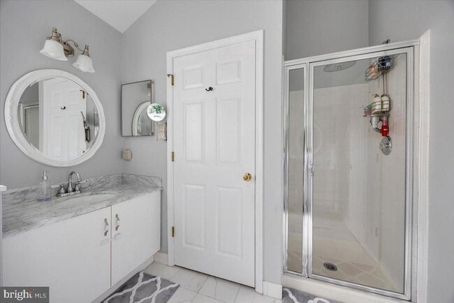 Building Photo - 614 Bollen Ct