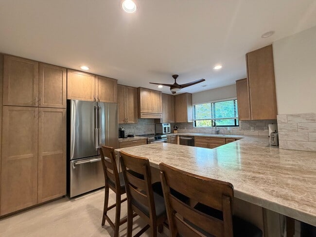 Building Photo - Furnished 4 Bedroom 3.5 Bathroom Whites Sands Beach