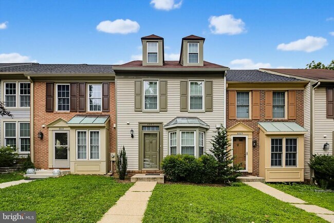 Building Photo - 8867 Willowwood Way