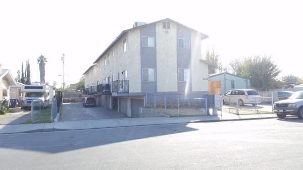 Building Photo - 1009 33rd St