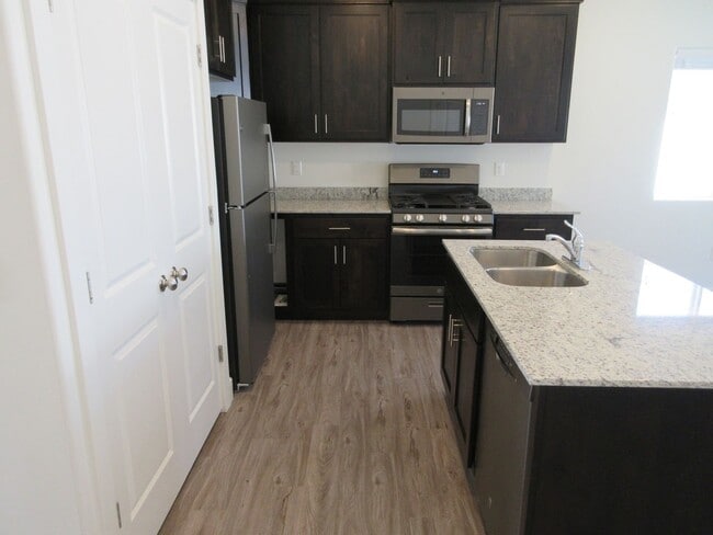 Building Photo - Brand New Construction!! 3 bedroom- 2 bath...