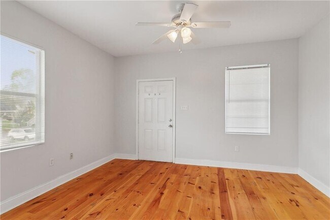 Building Photo - 2722 Mexico St