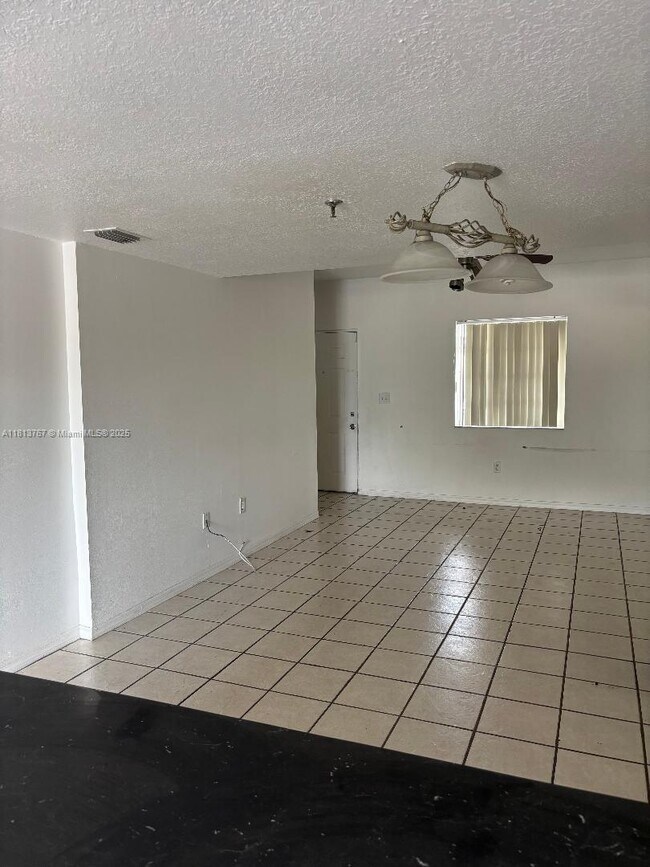 Building Photo - 8340 NW 103rd St