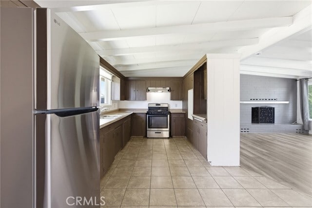 Building Photo - 40861 Whittier Ave