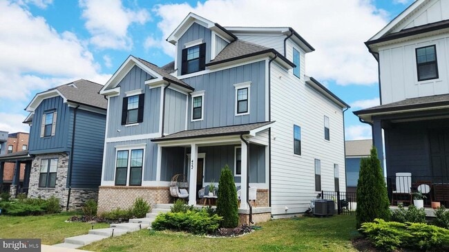 Building Photo - 422 Constellation Ln