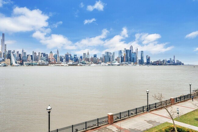 Building Photo - 24 Ave at Port Imperial