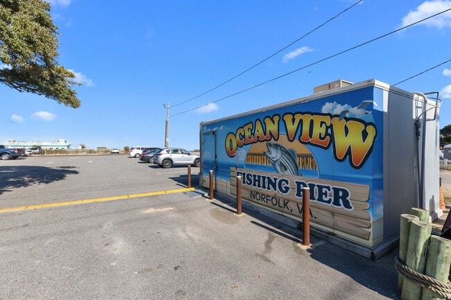 Building Photo - 1200 Little Bay Ave